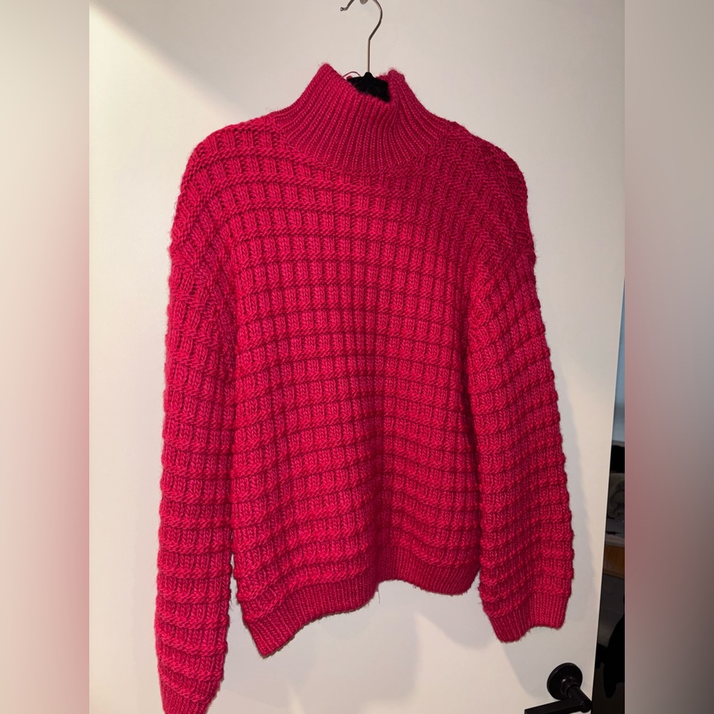 pink H&M knit turtleneck sweater. Size M. Worn once!